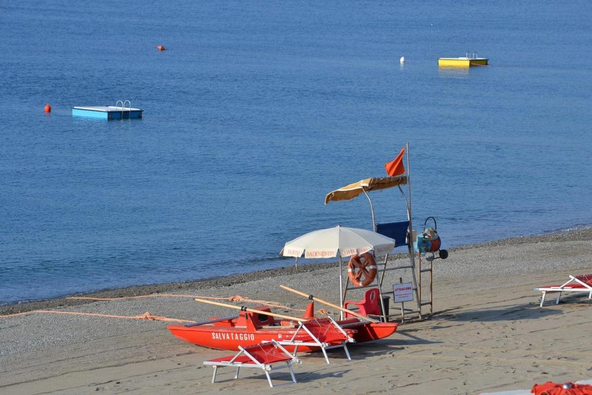 Savona Magnifico Sole Mare 150 M Wifi Climatcontrol Lejlighed Eksteriør billede